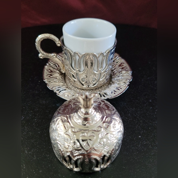 Turkish Coffee Cup with Inner Porcelain, Metal Holder, Saucer and Lid, 4 Pieces - Picture 4 of 12